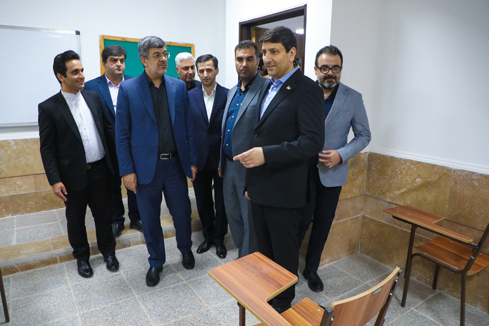 سفر استانی وزیر ارتباطات به استان یزد